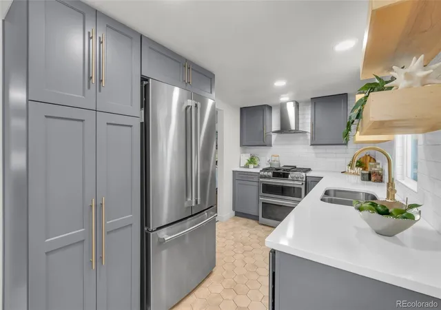 Photo 3 of Single family home for sale at 344 Plainview Pl, Manitou Springs, CO 80829 | MLS# 2886614 | Listing updated on 2026-09-02