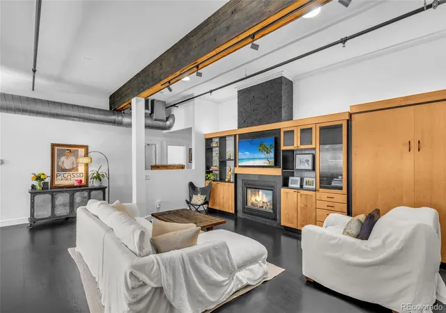 2nd image of 800 W 8Th Ave, Denver, CO 80204