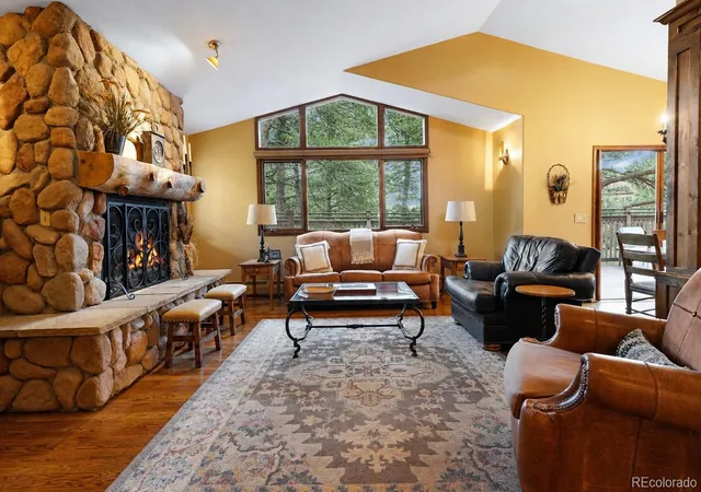 4th image of 2210 Juniper Ct, Golden, CO 80401 | MLS# 6970439