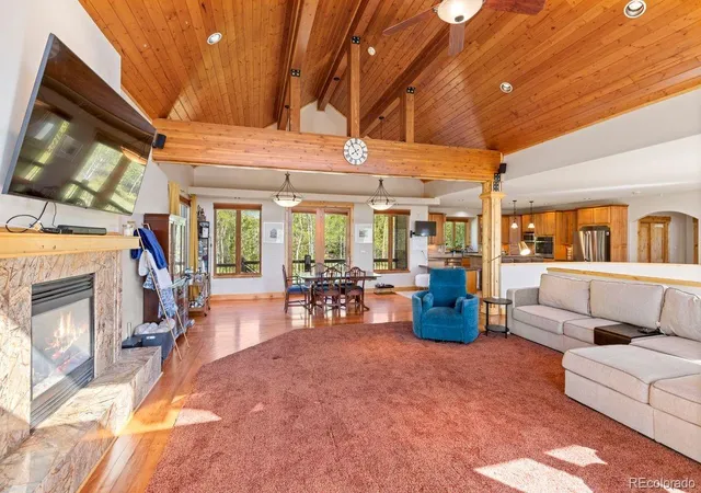 Photo 4 of Single family home for sale at 221 Kings Ct, Silverthorne, CO 80498 | MLS# 8545054 | Listing updated on 2026-08-04