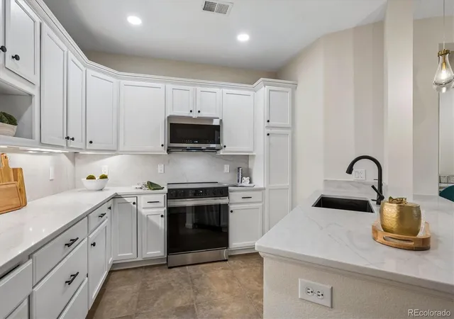 4th image of 7820 Inverness Blvd #108, Englewood, CO 80112 | MLS# 2212018
