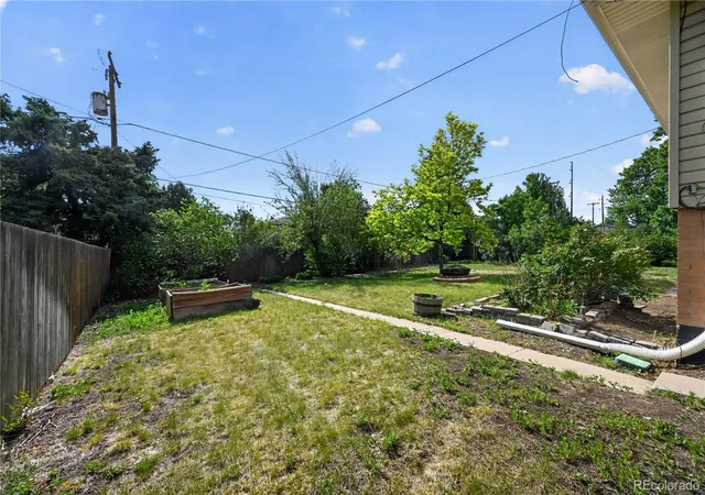 Photo 5 of Single family home for sale at 6258 S Madison Dr, Centennial, CO 80121 | MLS# 3097560 | Listing updated on 2026-08-21