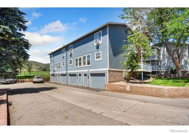 Homes for sale in Fort Collins, CO | 3200 Azalea Drive, Fort Collins, CO 80526 | Houzeo