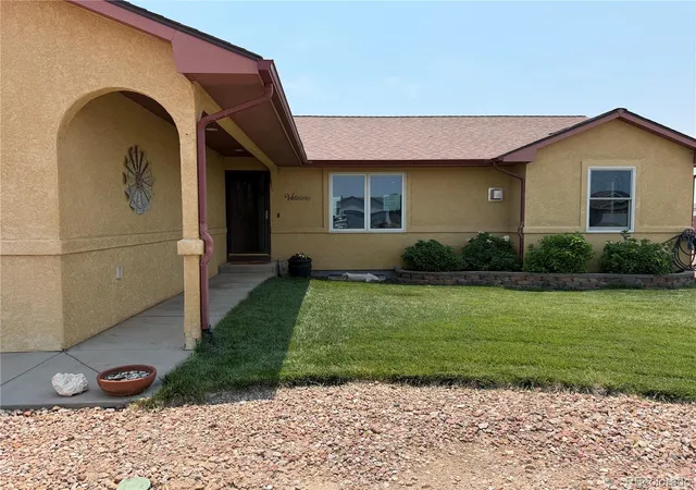 Homes for sale in Pueblo, CO | 734 E Marigold Dr, Pueblo, CO 81007 | MLS# 4991086