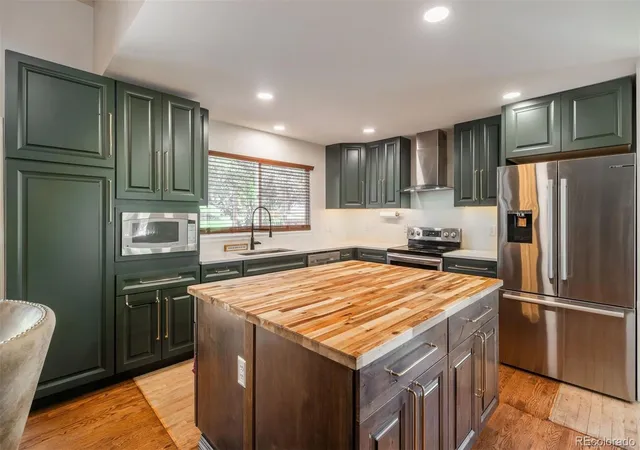 Photo 4 of Single family home for sale at 11672 Laurel Ln, Parker, CO 80138 | MLS# 9155487 | Listing updated on 2026-07-30