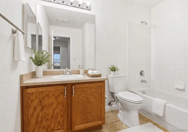 5th image of 5733 N Gibralter Wy, Aurora, CO 80019