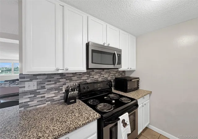 2nd image of 2225 Buchtel Blvd #511, Denver, CO 80210 | MLS# 7816461