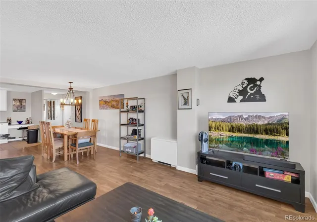 5th image of 2225 Buchtel Blvd #511, Denver, CO 80210 | MLS# 7816461