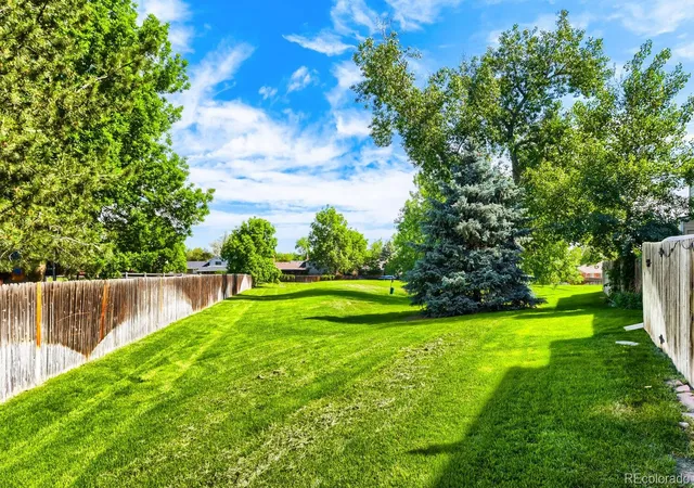 2nd image of 9509 W Coal Mine Ave, Littleton, CO 80123