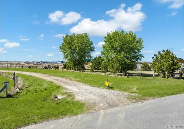 Homes for sale in Strasburg, CO | 2 8 Flandin Ct, Strasburg, CO 80136 | MLS# 5243962