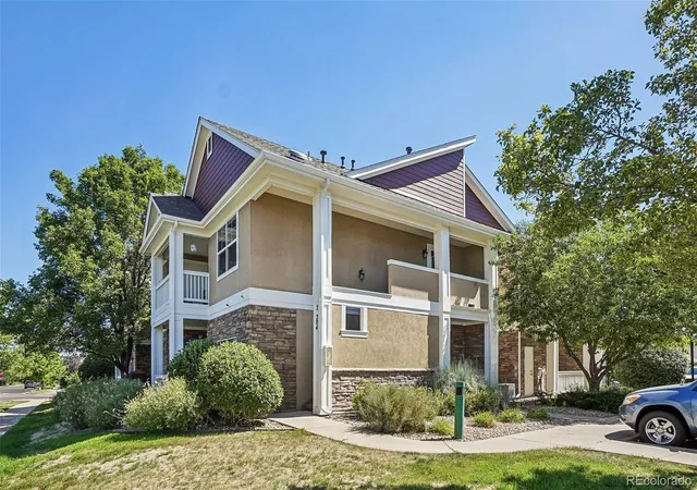 Homes for sale in Denver, CO | 8200 E 8Th Ave, Denver, CO 80230