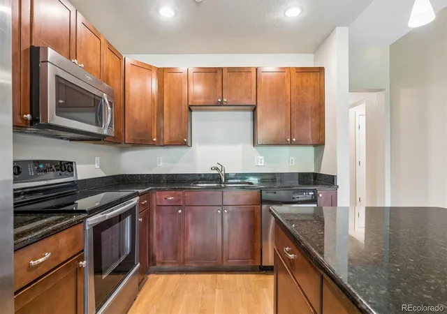 5th image of 2200 S University Blvd #403, Denver, CO 80210 | MLS# 7429322