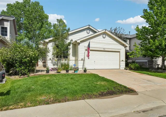 Photo 1 of Single family home for sale at 5943 S Waco Ct, Aurora, CO 80016 | MLS# 7886542 | Listing updated on 2026-10-08