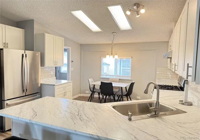 Photo 3 of Manufactured home for sale at 1865 Sandstone Ct, Loveland, CO 80537 | MLS# 5872063 | Listing updated on 2026-08-28