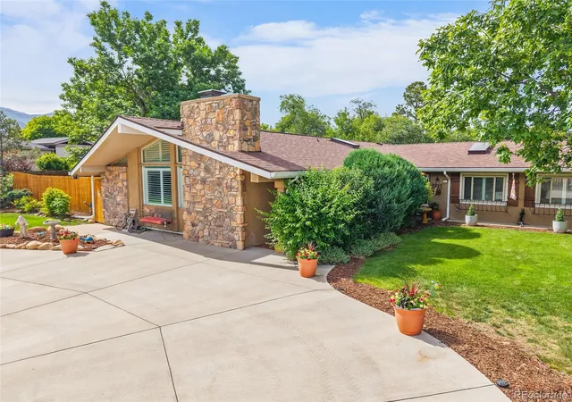 Photo 3 of Single family home for sale at 314 Lake Ave, Colorado Springs, CO 80906 | MLS# 6413776 | Listing updated on 2026-08-18