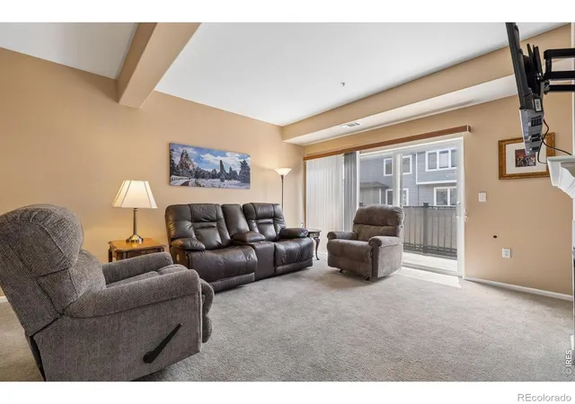 4th image of 2761 W Riverwalk Cir, Littleton, CO 80123