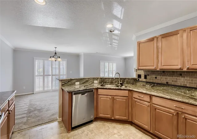 3rd image of 12835 Mayfair Wy #B, Englewood, CO 80112 | MLS# 2605468