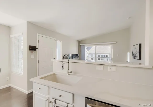 5th image of 3855 Cyn Ranch Rd, Highlands Ranch, CO 80126