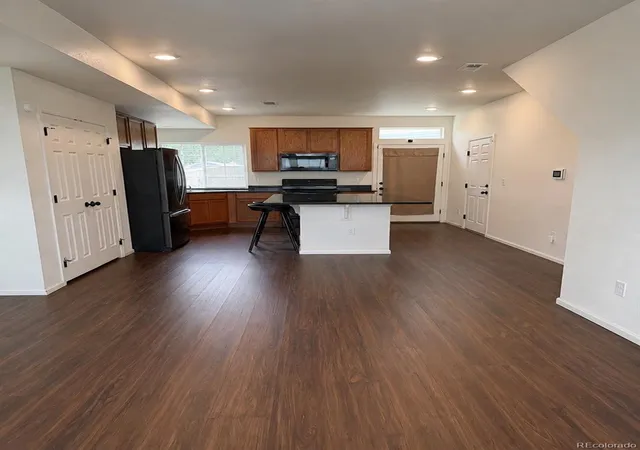 Photo 3 of Single family home for sale at 4532 N Quemoy St, Aurora, CO 80019 | MLS# 8110711 | Listing updated on 2026-08-08