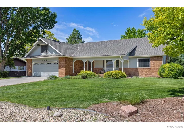 Photo 1 of Single family home for sale at 417 Westview Ct, Longmont, CO 80504 | MLS# IR1061382 | Listing updated on 2026-10-06