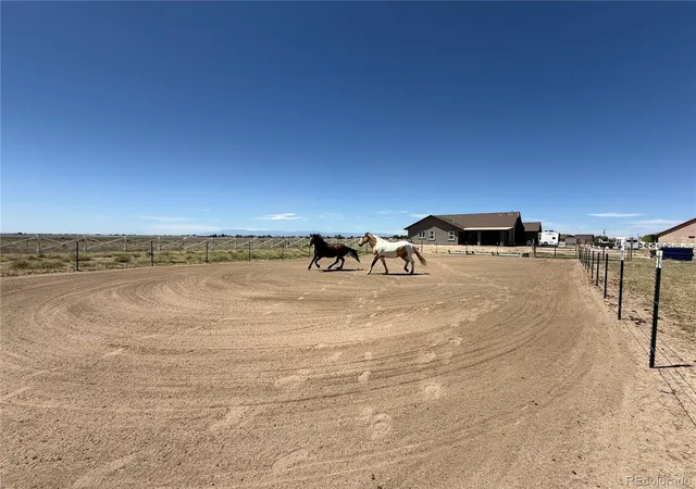 3rd image of 1180 N Saddle Ridge Ln, Pueblo, CO 81007 | MLS# 3096624