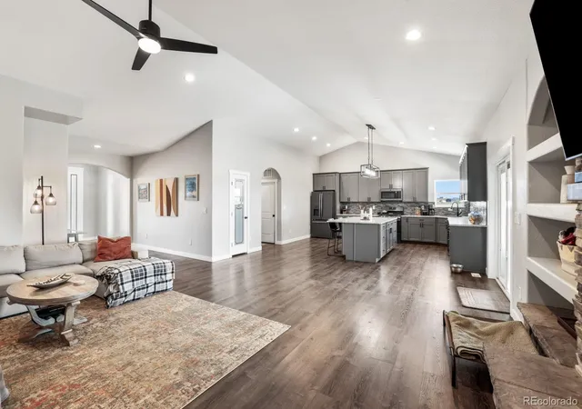 4th image of 1180 N Saddle Ridge Ln, Pueblo, CO 81007 | MLS# 3096624