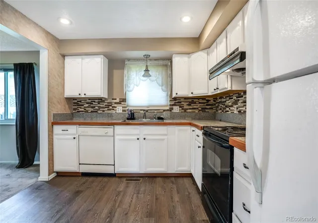 38th image of 6180 S Garland St, Littleton, CO 80123 | MLS# 7508793