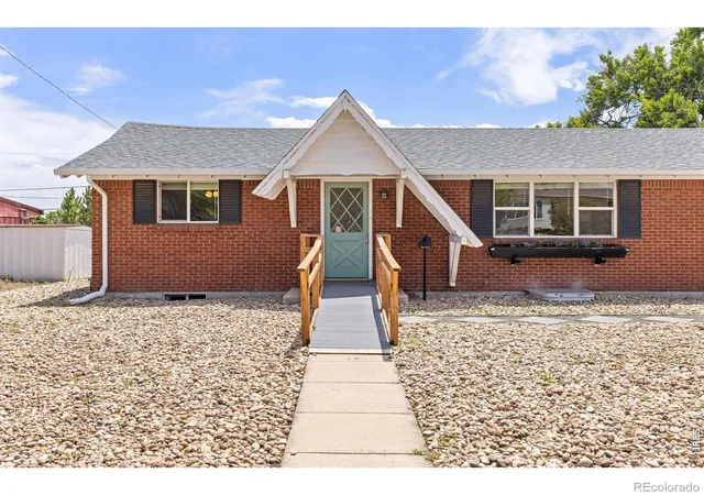 Homes for sale in Denver, CO | 1120 Marigold Dr, Denver, CO 80221 | MLS# IR1061422
