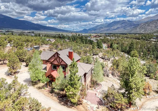 Photo 3 of Single family home for sale at 31055 Kodiak Ct, Buena Vista, CO 81211 | MLS# 3659385 | Listing updated on 2026-07-06