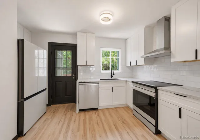 image of 8217 S Fillmore Wy, Centennial, CO 80122 | MLS# 6781526