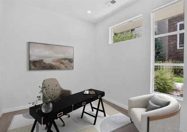 Photo 3 of Single family home for sale at 530 E Hinsdale Ave, Littleton, CO 80122 | MLS# 4058081 | Listing updated on 2026-10-23