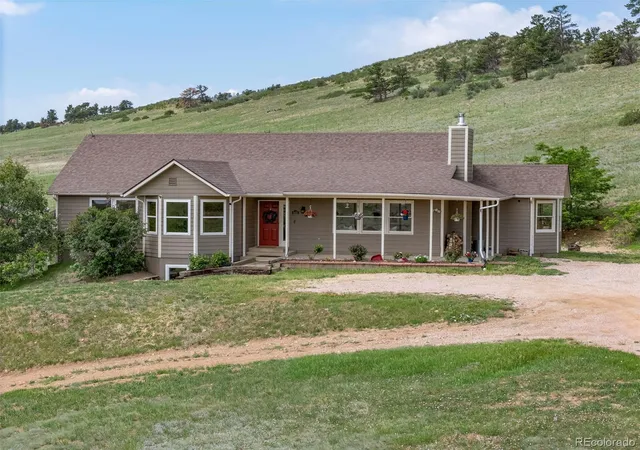 Photo 3 of Single family home for sale at 5821 W County Rd 8e, Berthoud, CO 80513 | MLS# 3357687 | Listing updated on 2026-08-23