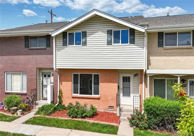 Photo 2 of Townhouse for sale at 9238 E Mansfield Ave, Denver, CO 80237 | MLS# 4036088 | Listing updated on 2026-08-16