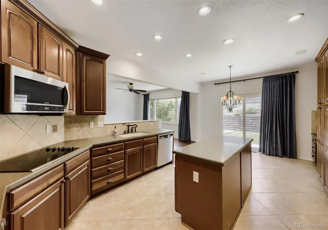 Photo 4 of Single family home for sale at 10398 Nottingham Dr, Parker, CO 80134 | MLS# 7059038 | Listing updated on 2026-10-02