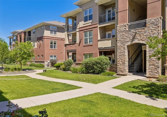 2nd image of 8073 W 51st Pl #302, Arvada, CO 80002 | MLS# 7418878