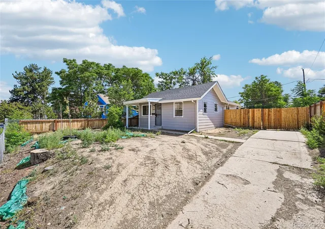 Photo 2 of Single family home for sale at 1568 Beeler St, Aurora, CO 80010 | MLS# 6934741 | Listing updated on 2026-08-20