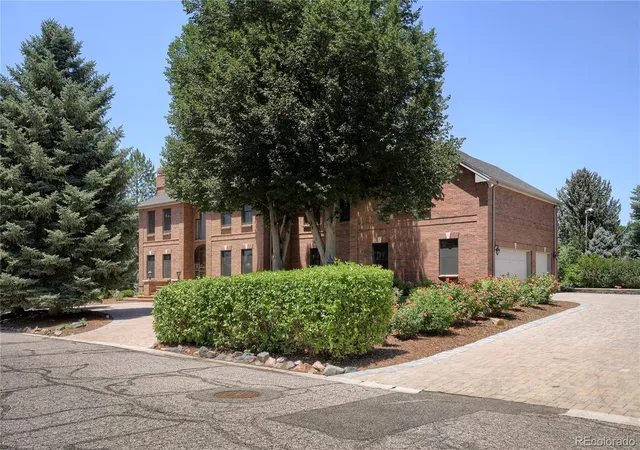 Photo 2 of Single family home for sale at 702 Shadycroft Ln, Littleton, CO 80120 | MLS# 9600639 | Listing updated on 2026-07-01