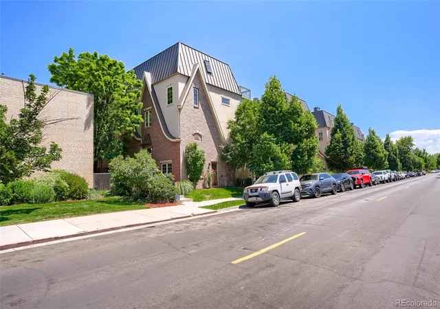 Photo 2 of Townhouse for sale at 930 S Pearl St #101, Denver, CO 80209 | MLS# 2871631 | Listing updated on 2026-08-27