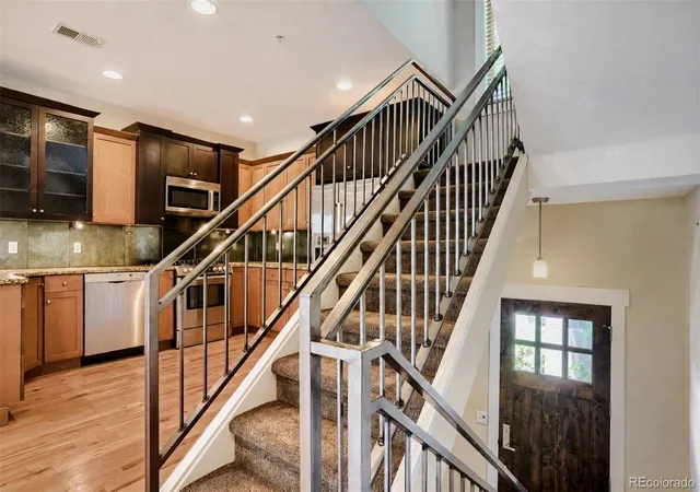 Photo 3 of Townhouse for sale at 930 S Pearl St #101, Denver, CO 80209 | MLS# 2871631 | Listing updated on 2026-08-27