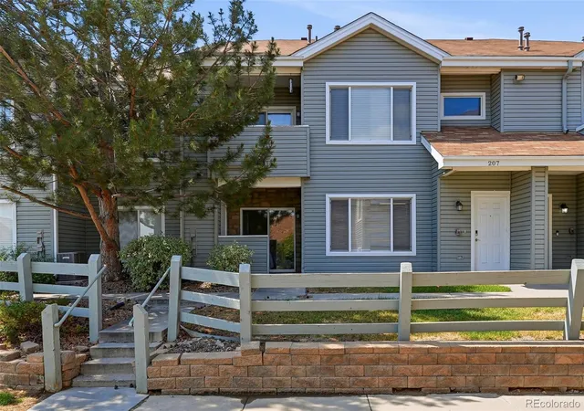 Homes for sale in Aurora, CO | 912 S Yampa St, Aurora, CO 80017