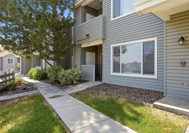 Homes for sale in Aurora, CO | 912 S Yampa St, Aurora, CO 80017