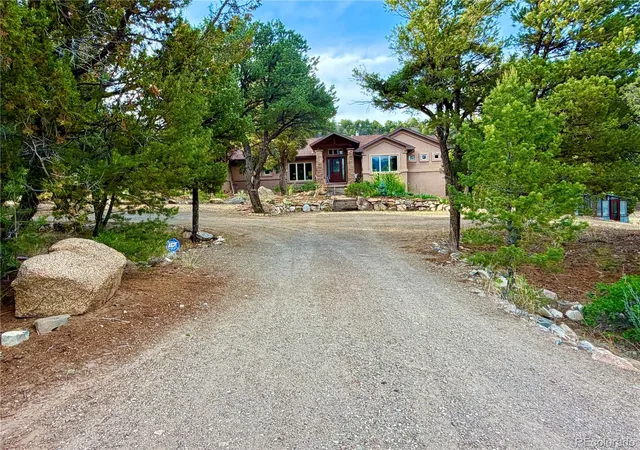 3rd image of 990 Hamilton Creek Rd, Coaldale, CO 81222 | MLS# 4094467