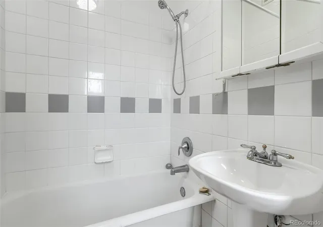 2nd image of 1351 N Washington St, Denver, CO 80203