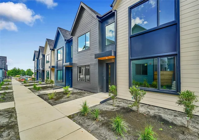 Photo 1 of Townhouse for sale at 765 E County Line Rd, Erie, CO 80516 | MLS# 1647633 | Listing updated on 2026-09-23