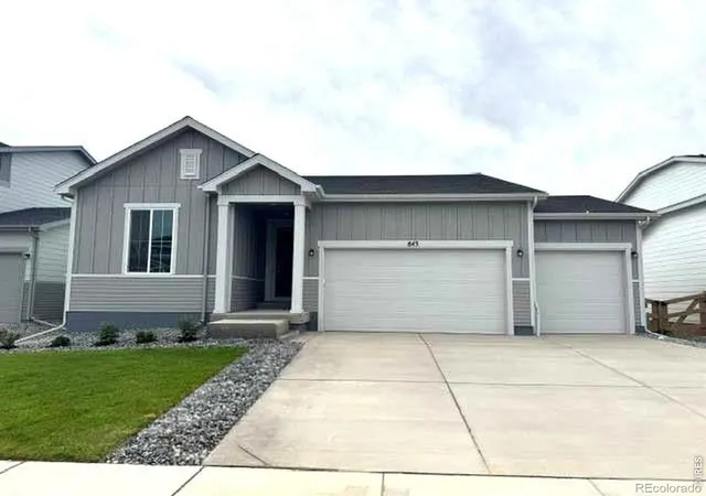 Photo 1 of Single family home for sale at 843 Mesic Ln, Windsor, CO 80550 | MLS# IR1061711 | Listing updated on 2026-10-09
