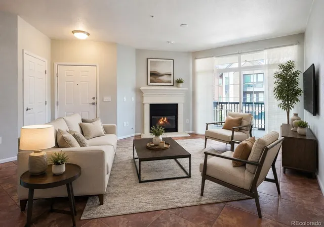 Listing Photo 3 - Condo for sale in building located at 3852 S Dallas St, Aurora, CO 80014 - Unit #8-205
