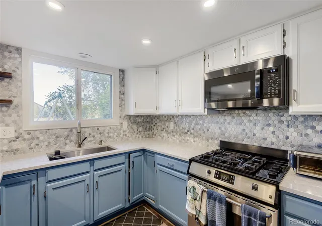 5th image of 1435 E Irish Ln, Centennial, CO 80122 | MLS# 2834780
