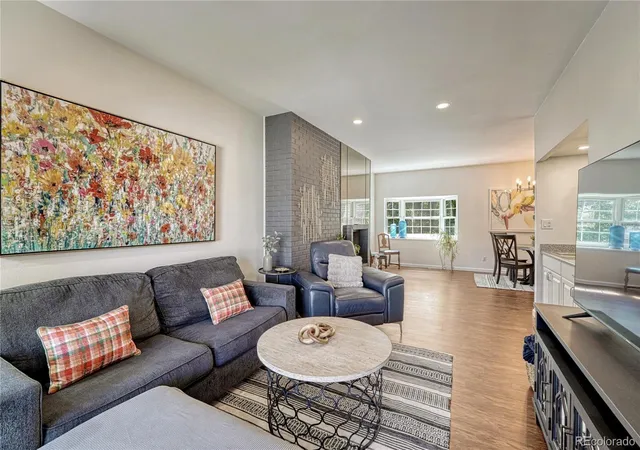 5th image of 4250 S Olive St #202, Denver, CO 80237 | MLS# 2584634