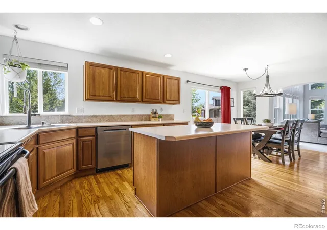 4th image of 12661 James Cir, Broomfield, CO 80020 | MLS# IR1061777