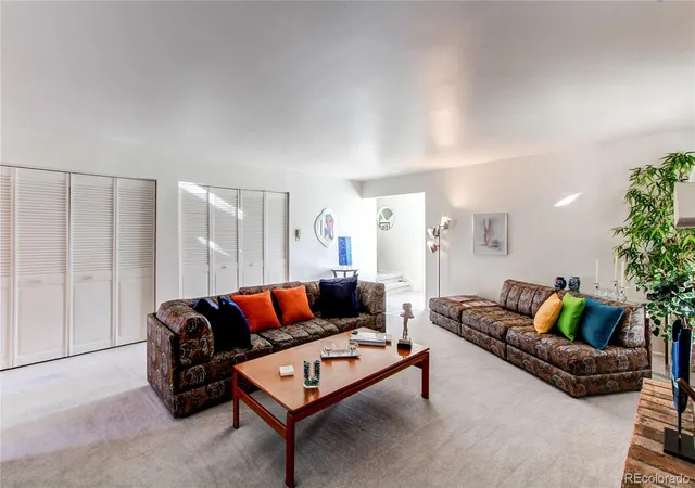 4th image of 3855 S Monaco St Pkwy, Denver, CO 80237